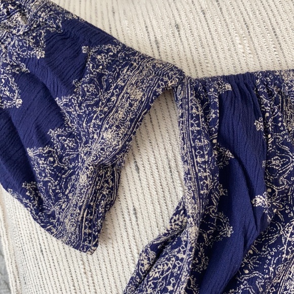 Billabong Navy Crop Top - Medium - Picture 3 of 5